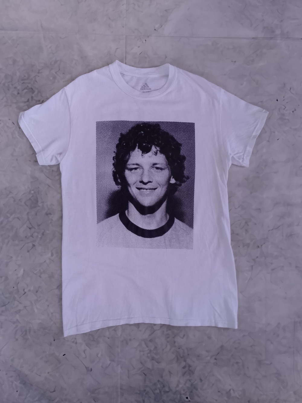 2022 adidas Terry Fox Portrait Graphic tee Terry Fox Run - Picture 6 of 6